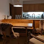 Einzigartiges Berg-chalet In Alleinlage Bis Zu 21 Personen Apartament