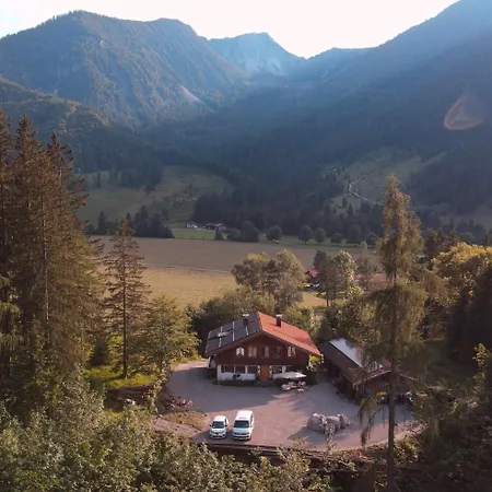 Einzigartiges Berg-chalet In Alleinlage Bis Zu 21 Personen Apartamento *